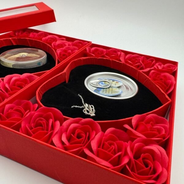 red rose & oyster gold pearl necklace